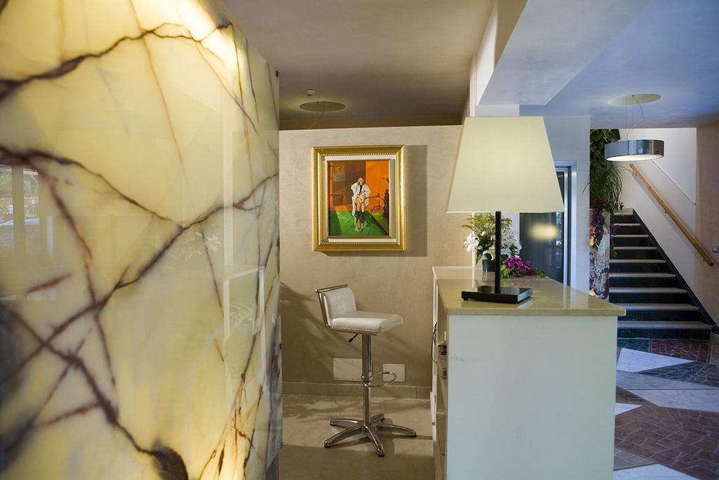 Hotel Ristorante Cavaliere Scario Exterior foto