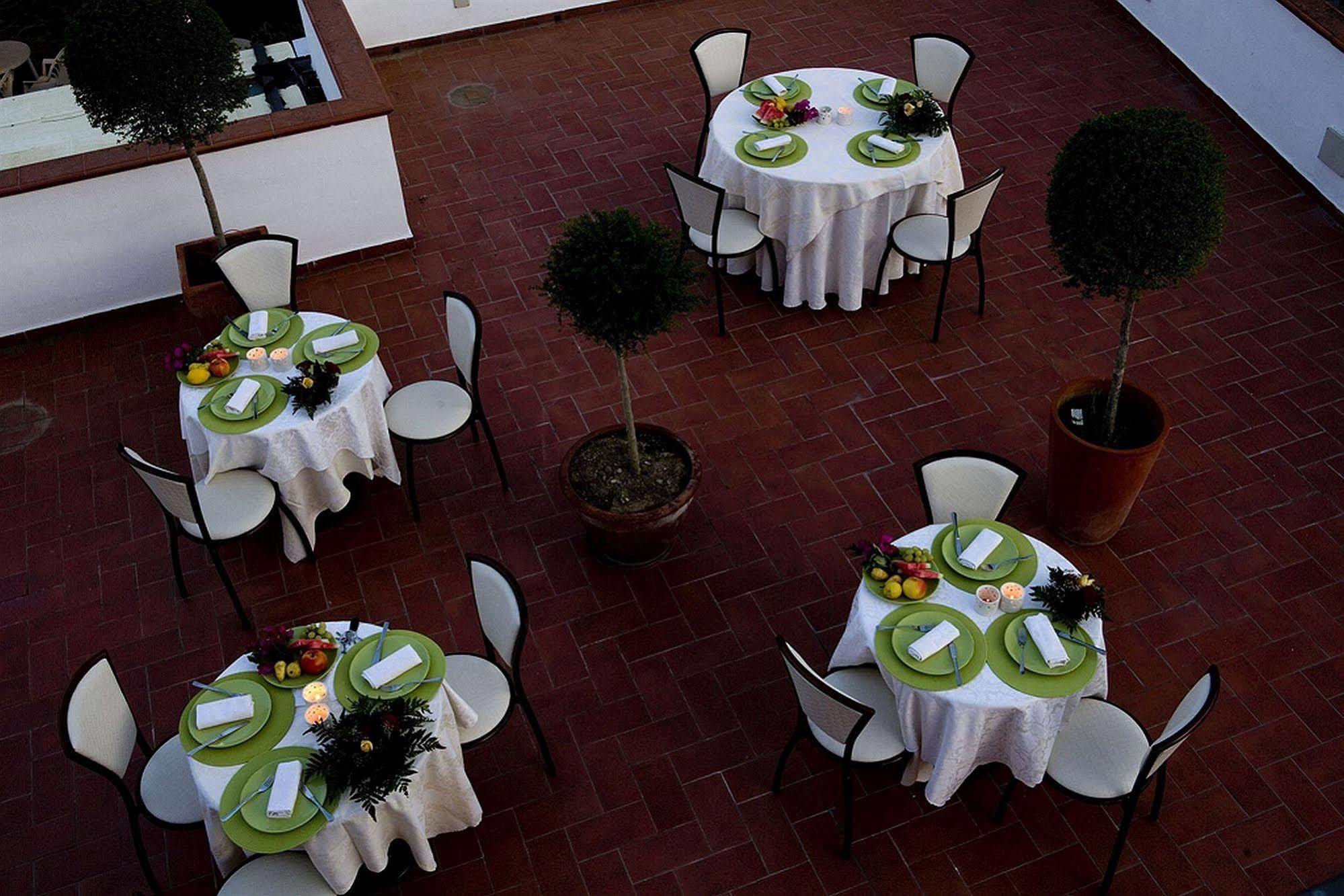 Hotel Ristorante Cavaliere Scario Exterior foto